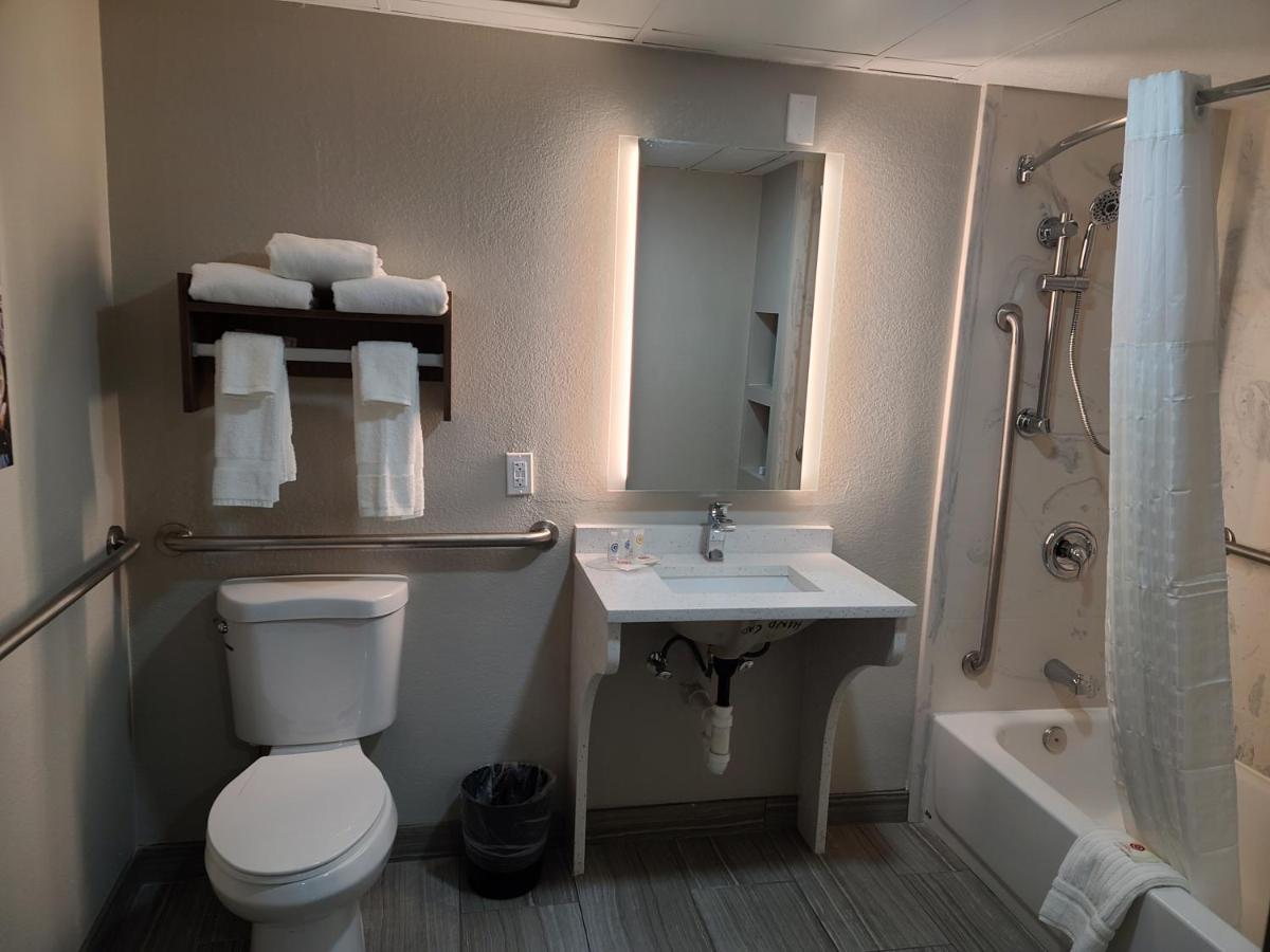 Comfort Inn Boston Milford Exterior foto